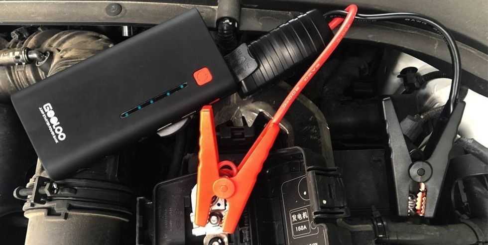 10 задължителни автомобилни аксесоара за спешни случаи 10 задължителни автомобилни аксесоара за спешни случаи