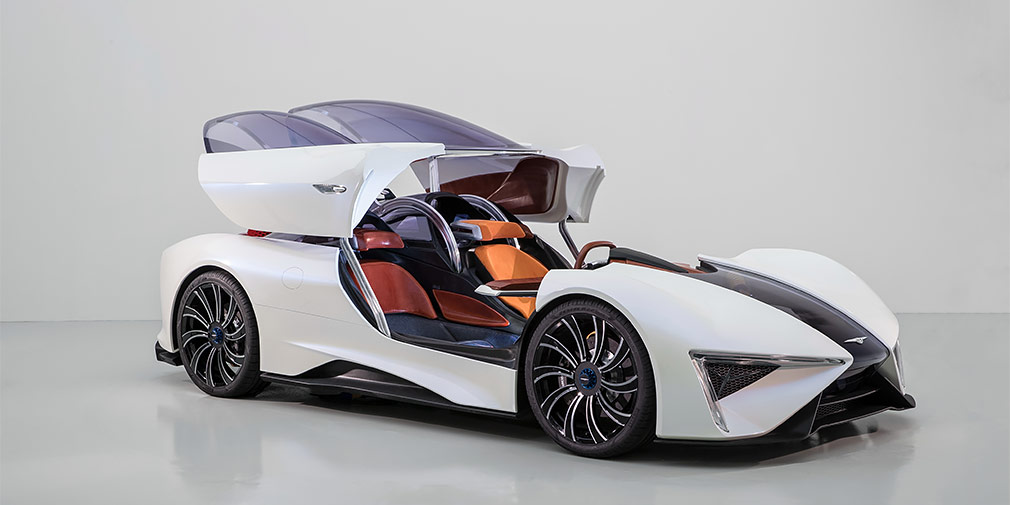 Най-странните автомобили с волан по средата Най-странните автомобили с волан по средата