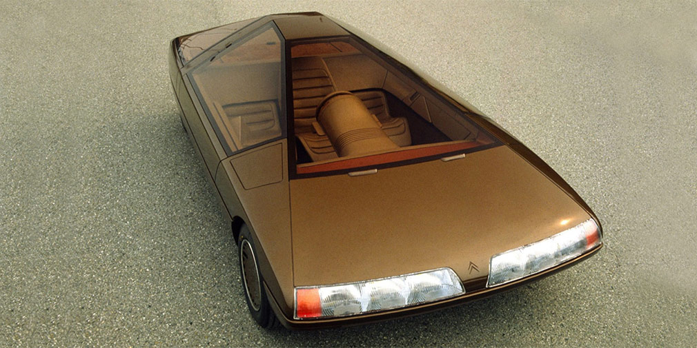 Най-странните автомобили с волан по средата Най-странните автомобили с волан по средата