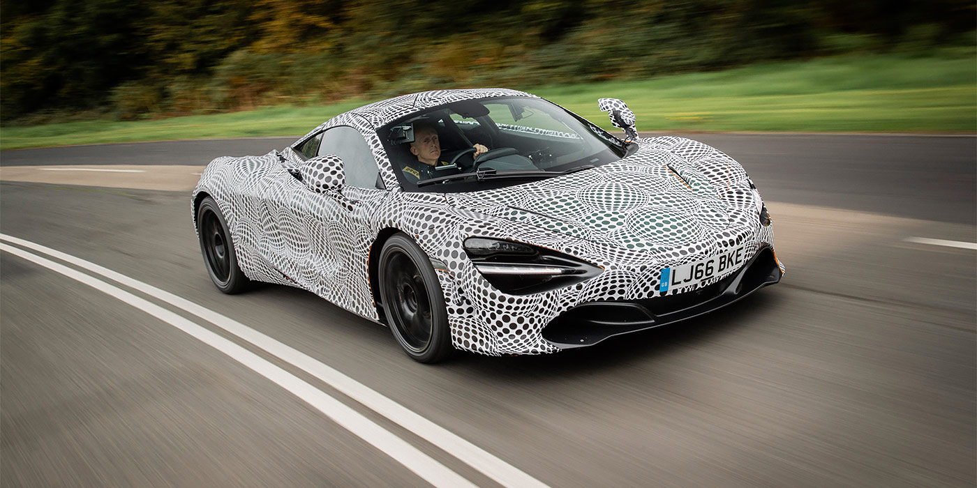 Най-странните автомобили с волан по средата Най-странните автомобили с волан по средата