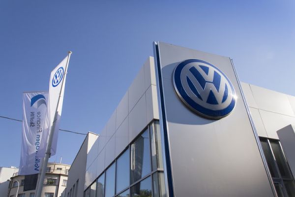 Възходът на Volkswagen остави конкурентите в Германия далеч назад
