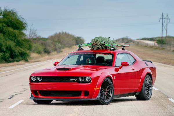 Какво се случва с елхата при 280 км/ч? (ВИДЕО) Какво се случва с елхата при 280 км/ч? (ВИДЕО)