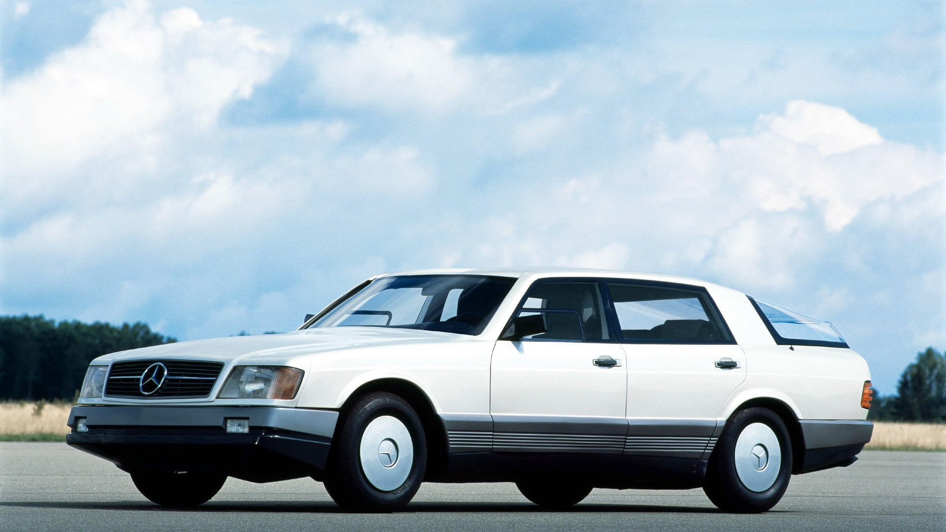 Историята на налудничавия Mercedes Auto 2000 Историята на налудничавия Mercedes Auto 2000