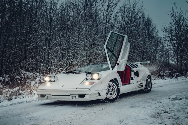 Страхотна покупка: Lamborghini Countach, доработен от Хорацио Пагани