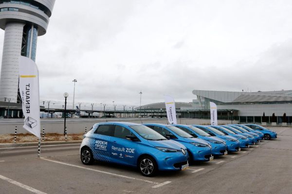 Електромобили на Renault ще превозват евроделегатите у нас
