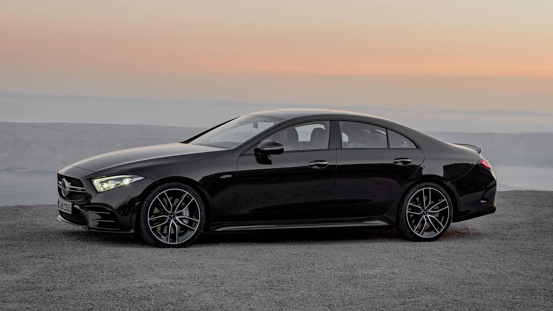 Mercedes пуска електрифицирани AMG 53 модели Mercedes пуска електрифицирани AMG 53 модели