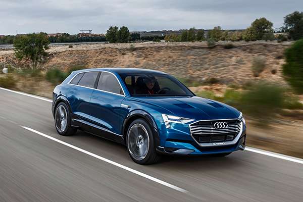 Audi вече приема поръчки за електрическия си SUV