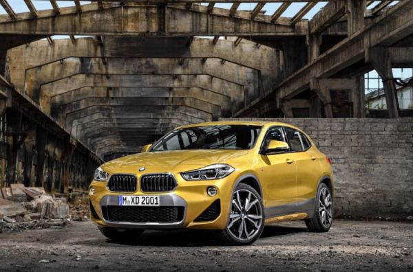 BMW също започва да променя дизайна си