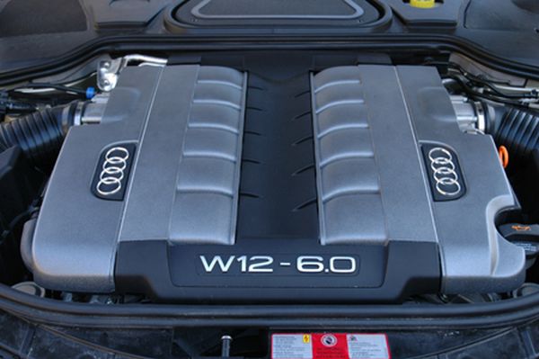 И Audi пенсионира 10- и 12-цилиндровите мотори