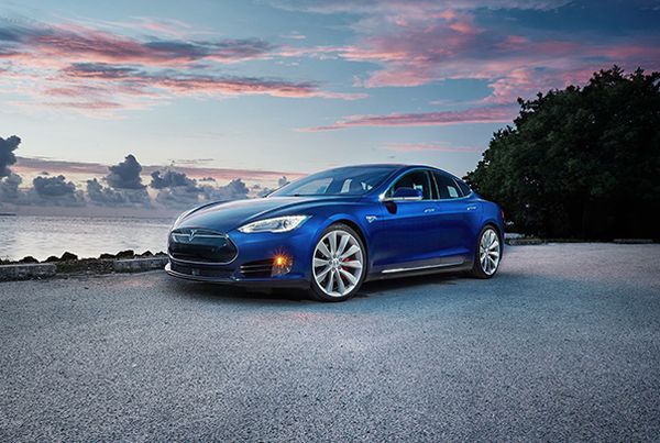 Tesla подобри рекорда си за производство