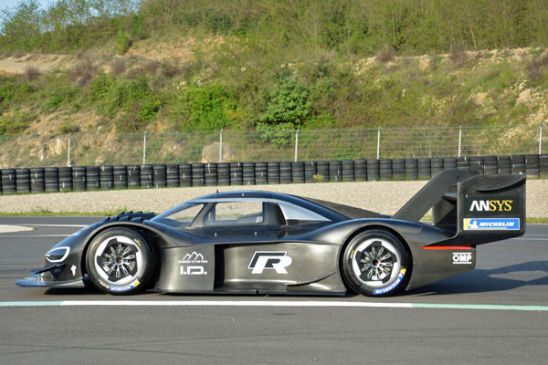 Как VW създаде електрическия прототип за Пайкс Пийк Как VW създаде електрическия прототип за Пайкс Пийк