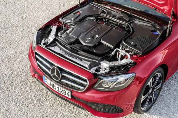 Властите в Германия хванаха Daimler с 5 незаконни устройства