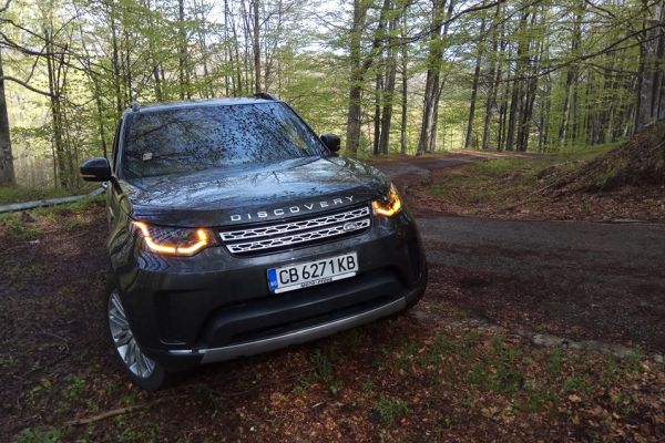 Land Rover Discovery стана по-мощен и сигурен
