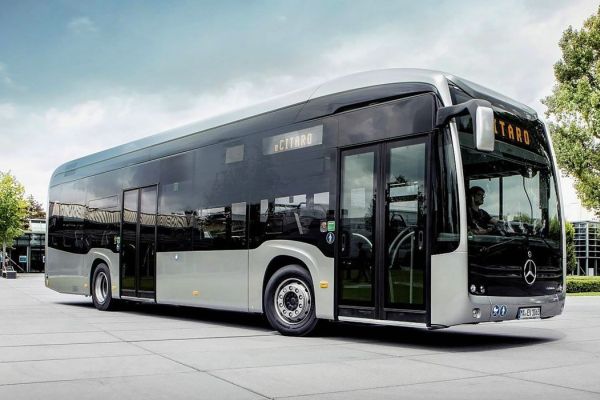 Mercedes показа нов автобус на ток
