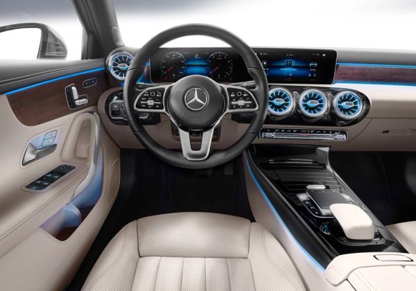Нов седан попълни семейството Mercedes-Benz A-Class