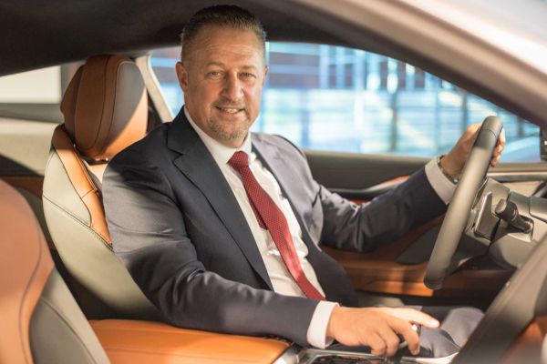 Южноафриканец стана президент на BMW за нашия регион
