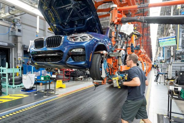 BMW предпочете Унгария пред България за новия си завод
