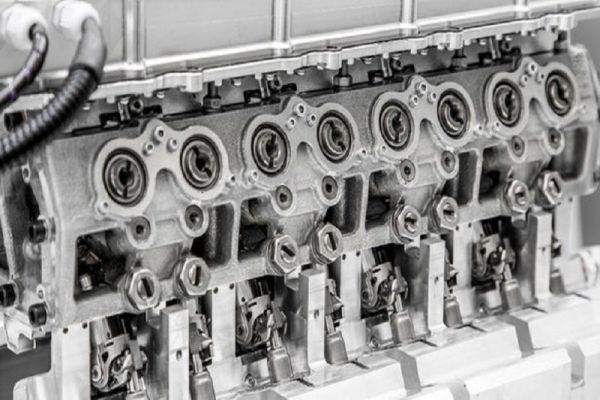 Британци измислиха революционна система за двигатели с вътрешно горене (ВИДЕО)