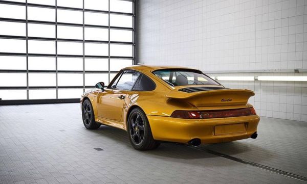 Porsche представи последната си кола с „въздушен” двигател