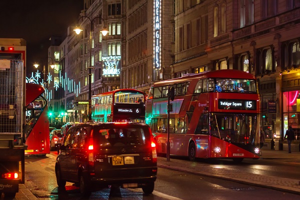 Лондон отново ограничава бензинови и дизелови коли