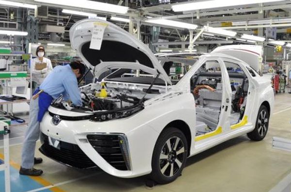 Заводите на Toyota в Япония спират работа