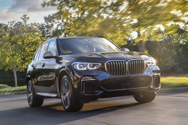 Вижте как ускорява новото BMW X5 с дизелов мотор с 4 турбини (ВИДЕО)