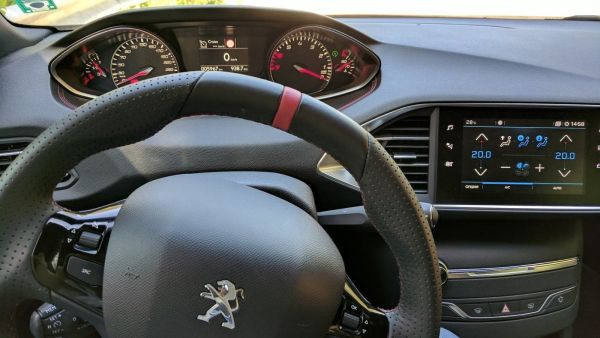 Радостта да пътуваш: тестваме новото Peugeot 308 GTi (ВИДЕО)