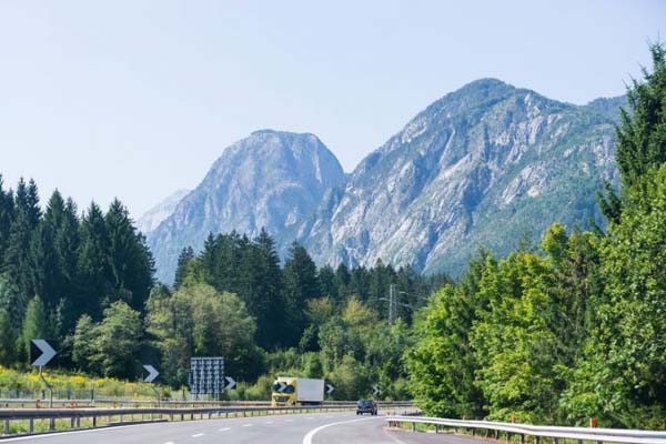 Австрия позволява по-висока скорост за електромобилите