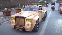 Rolls-Royce оживя в дървена версия с 6 колела