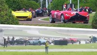 Събитие на Ferrari съсипа 80 екзотични коли