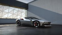 Ferrari направи уникат с 1000 к.с.