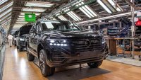 Volkswagen и Volvo наемат работници от... Узбекистан 