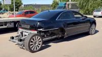 Това Audi A8 се задвижва от сгъстен въздух