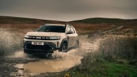 Dacia Duster получава хибрид с електрически заден мост