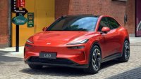 В Китай пуснаха евтин конкурент на Tesla Model Y с пробег от 1000 км