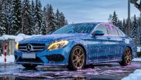 Евтина автомивка в студа унищожава боята по-бързо от корозията