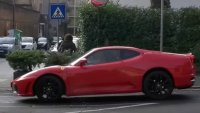 Фалшиво Ferrari вкара 26-годишен мъж в ареста