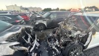 Мистериозен пожар унищожи пет коли, наети за Джо Байдън