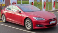 Tesla Model S навъртя над 1,1 милиона километра 