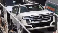 Toyota пуска хибриден Land Cruiser 300