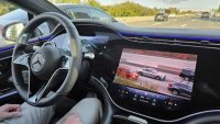 Mercedes изпревари Tesla и в Калифорния