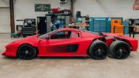 Уникално Ferrari Testarossa с 6 колела предизвика скандал