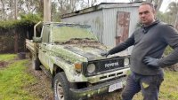 Изоставена Toyota Land Cruiser възкръсна след години в гората