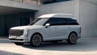 Флагманът на Hyundai получи висок покрив и скенер за дупки
