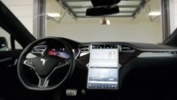 Tesla пусна функция с интересна абревиатура