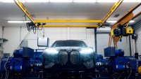 Нов тип батерия удвоява пробега на BMW iX