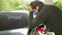 Вода в горивото съсипа поне 30 автомобила
