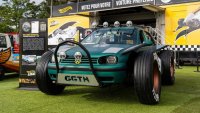 Стар VW Golf стана звезда, след като беше пратен за скрап
