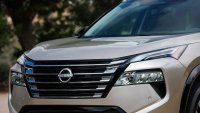 Технология на Nissan ще се бори с бавно каращите в лявата лента