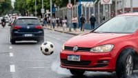 Футболист предизвика катастрофа по време на мач